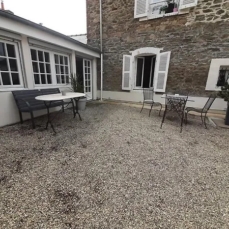 Maison De Charme, A 300 M St Enogat Dinard